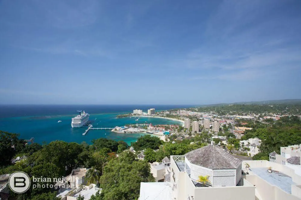 Paradise Columbus Heights Apartments Ocho Rios 3*,  Jamajka